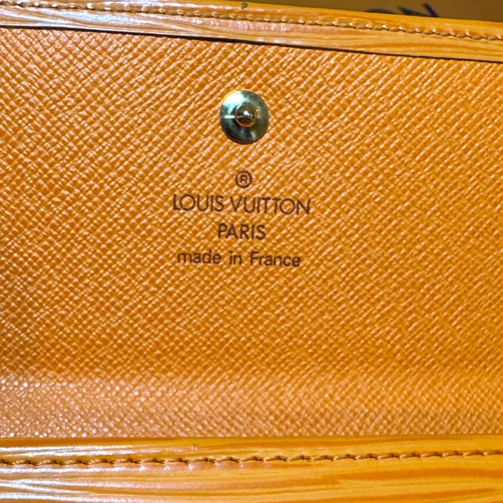 Louis Vuitton Orange Epi Leather Wallet/Clutch W/COA and Dust Bag - Picture 7 of 16